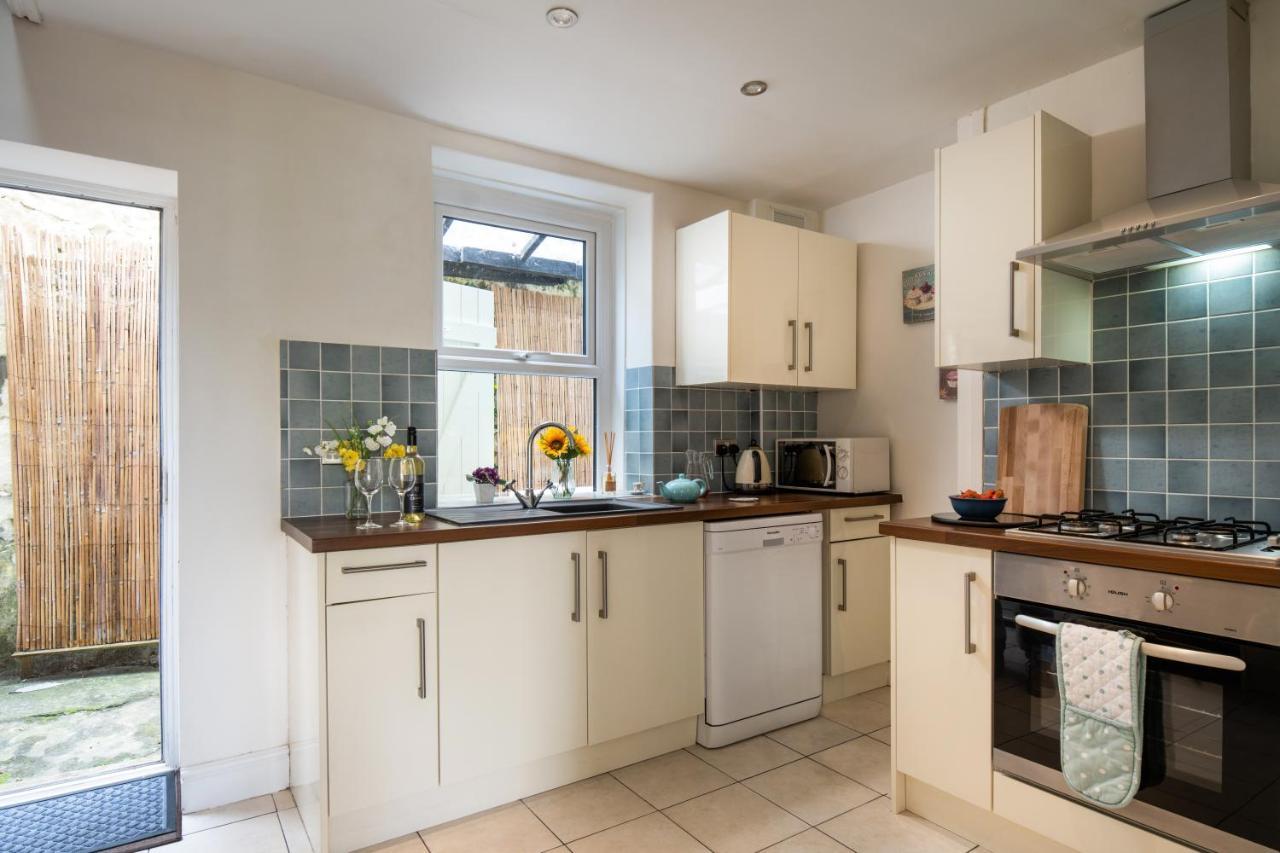 Windy Ridge Terrace With Beautiful Sea Views, North Wales Coast Villa Old Colwyn Екстериор снимка